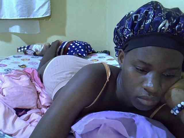 sexxy-maya1 webcam