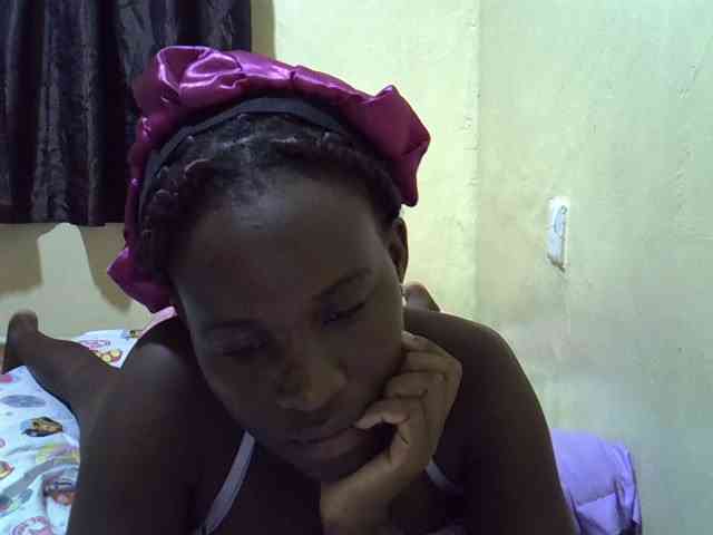 sexxy-maya1 webcam