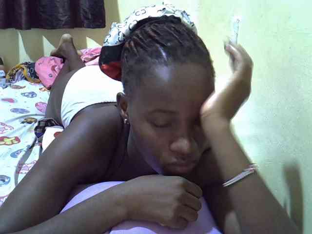 sexxy-maya1 webcam