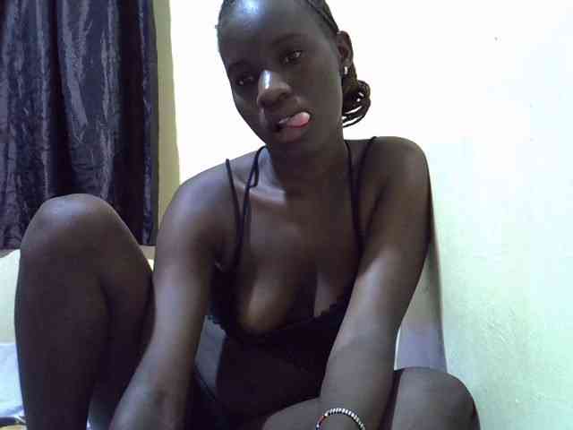 sexxy-maya1 webcam