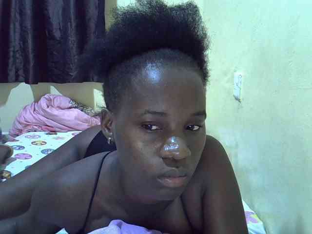 sexxy-maya1 webcam