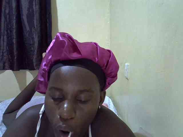 sexxy-maya1 webcam