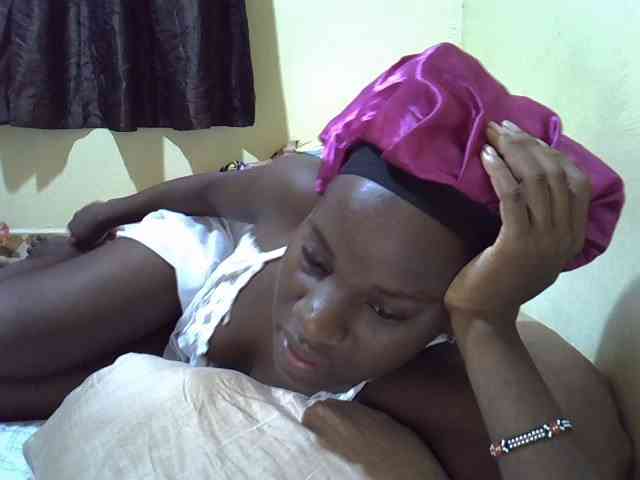 sexxy-maya1 webcam