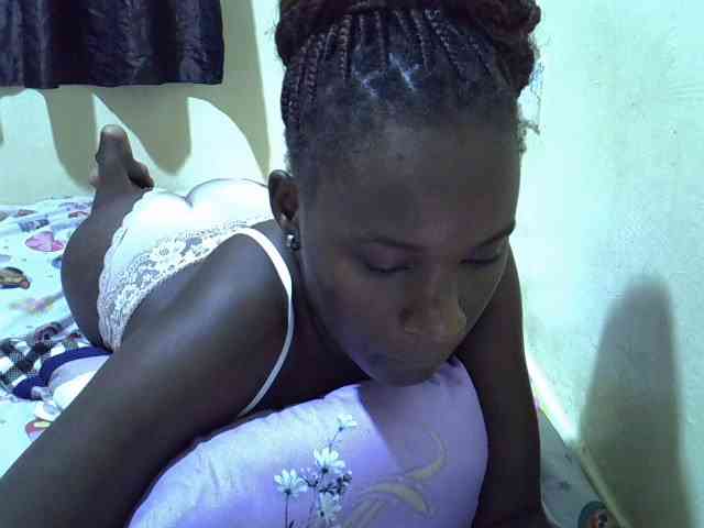 sexxy-maya1 webcam