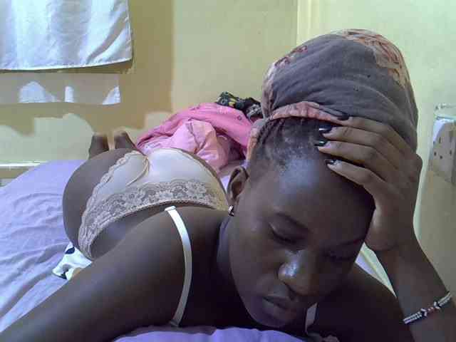 sexxy-maya1 webcam