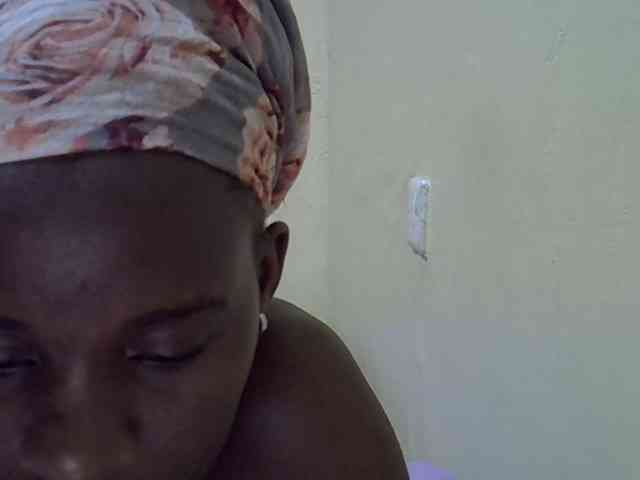 sexxy-maya1 webcam