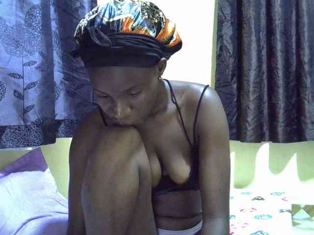 sexxy-maya1 webcam