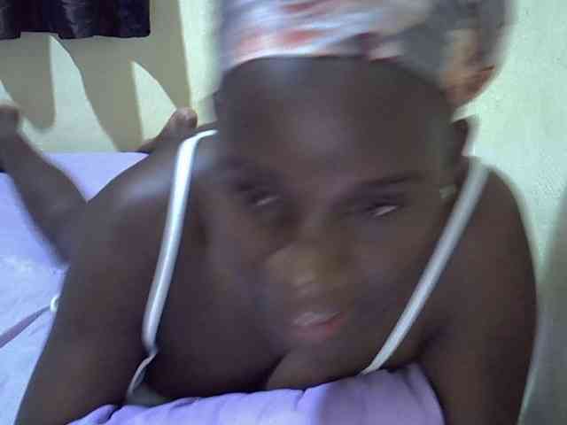 sexxy-maya1 webcam