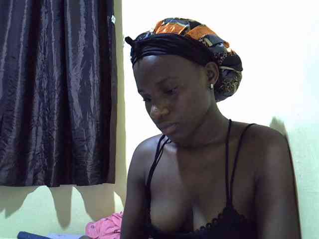 sexxy-maya1 webcam