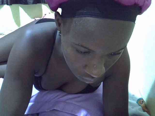 sexxy-maya1 webcam