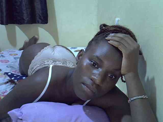 sexxy-maya1 webcam