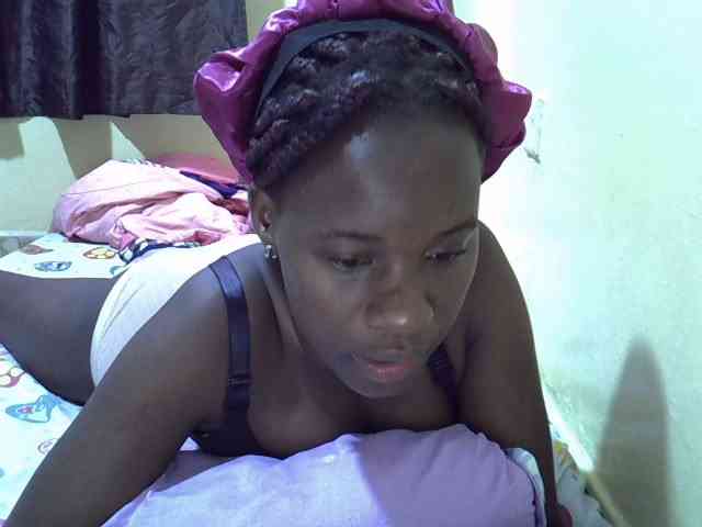 sexxy-maya1 webcam