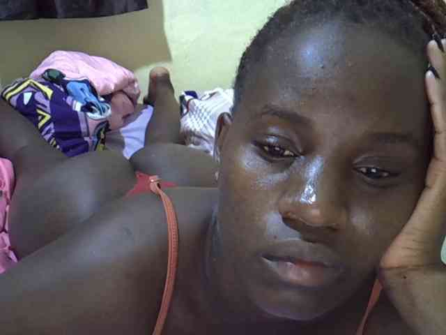 sexxy-maya1 webcam