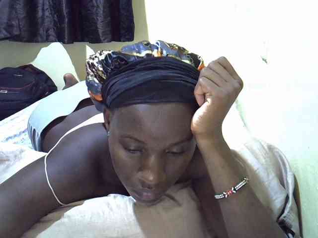 sexxy-maya1 webcam