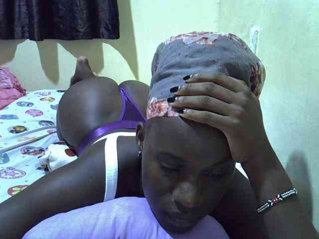 sexxy-maya1 webcam