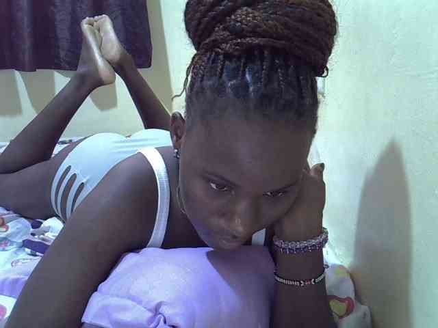 sexxy-maya1 webcam