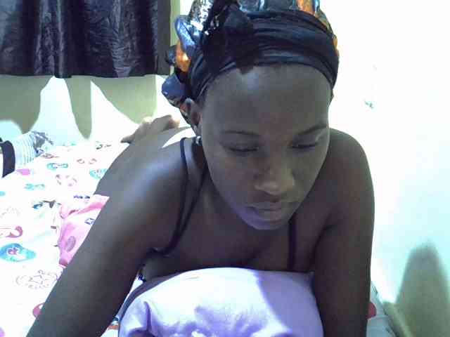 sexxy-maya1 webcam