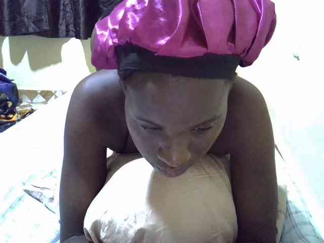 sexxy-maya1 webcam