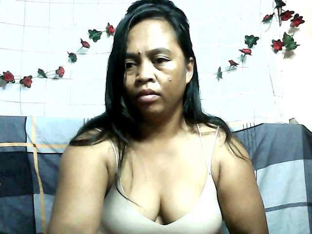 ElianeMiah's BongaCams show and profile
