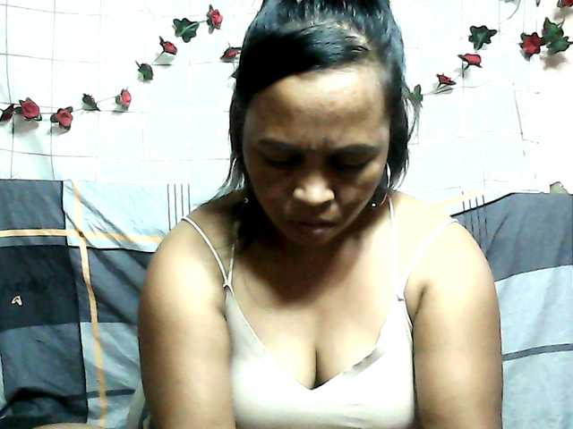 ElianeMiah's BongaCams show and profile