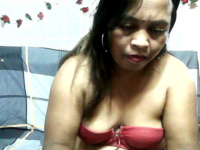 ElianeMiah's BongaCams show and profile