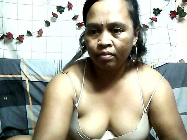 ElianeMiah's BongaCams show and profile