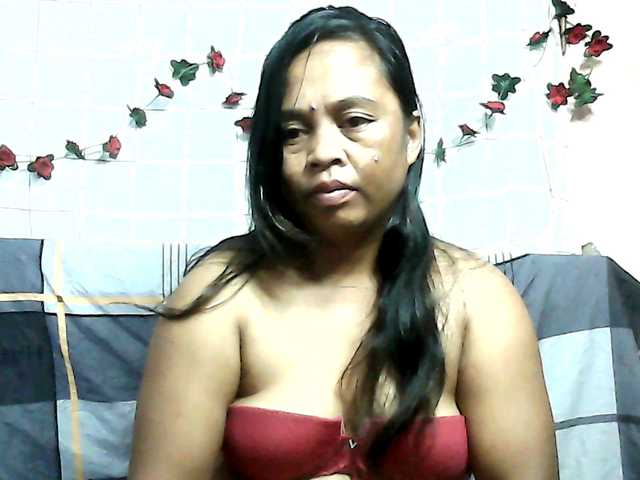 ElianeMiah's BongaCams show and profile