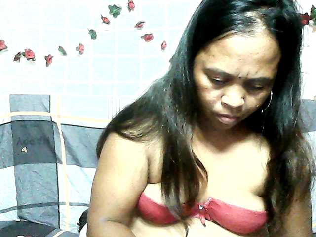 ElianeMiah's BongaCams show and profile