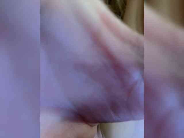 AnnaFlowers webcam