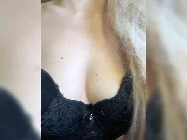 AnnaFlowers webcam