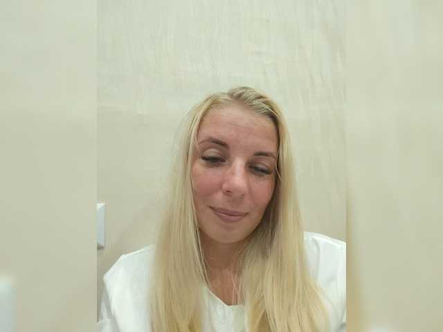-nelya- live cam on BongaCams