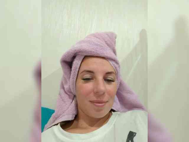 -nelya- webcam