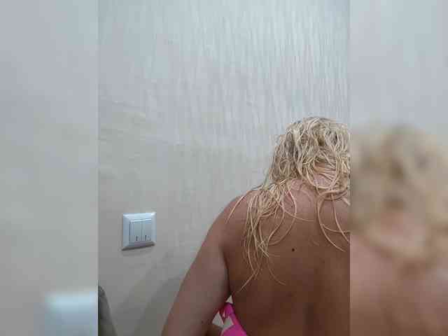 -nelya- webcam