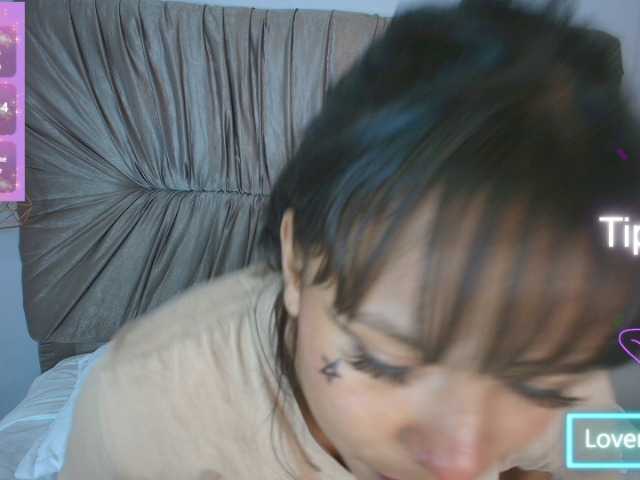 Dakashyten live cam on BongaCams