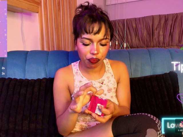 Dakashyten live cam on BongaCams