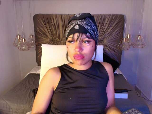 Dakashyten live cam on BongaCams