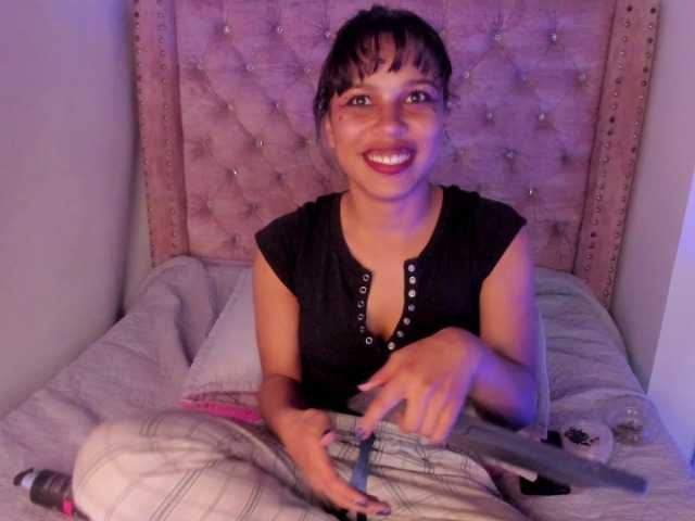 Dakashyten's BongaCams show and profile