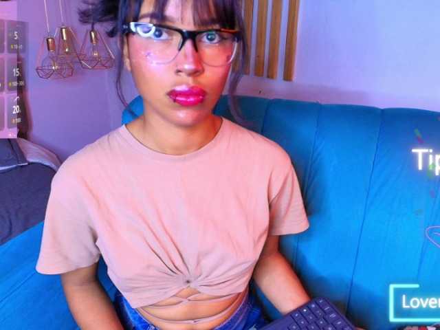 Dakashyten live cam on BongaCams