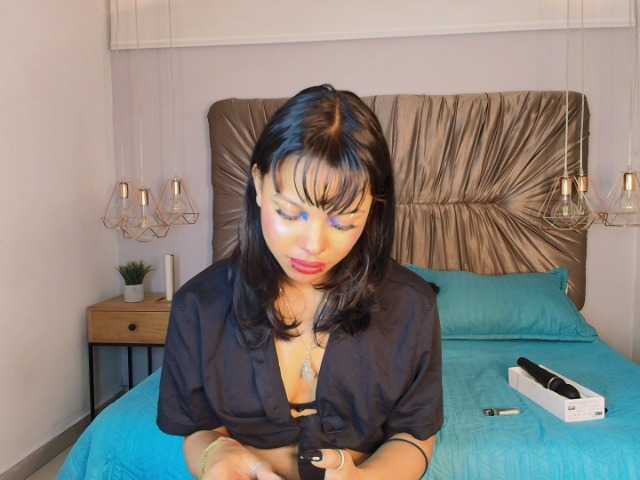 Dakashyten live cam on BongaCams