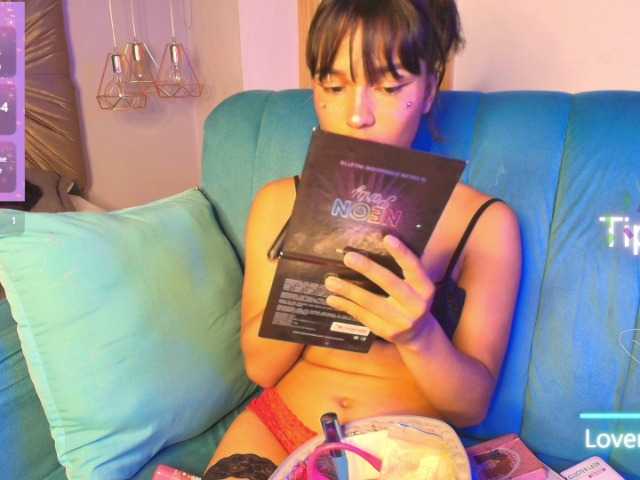 Dakashyten live cam on BongaCams