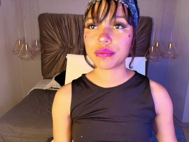 Dakashyten live cam on BongaCams