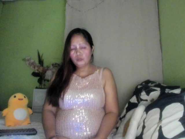 RoseTinz45 live cam on BongaCams