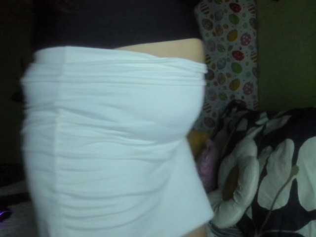 RoseTinz45 live cam on BongaCams