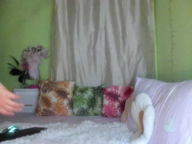 RoseTinz45 live cam on BongaCams