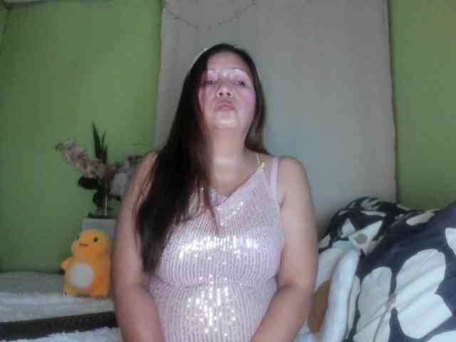 RoseTinz45 webcam