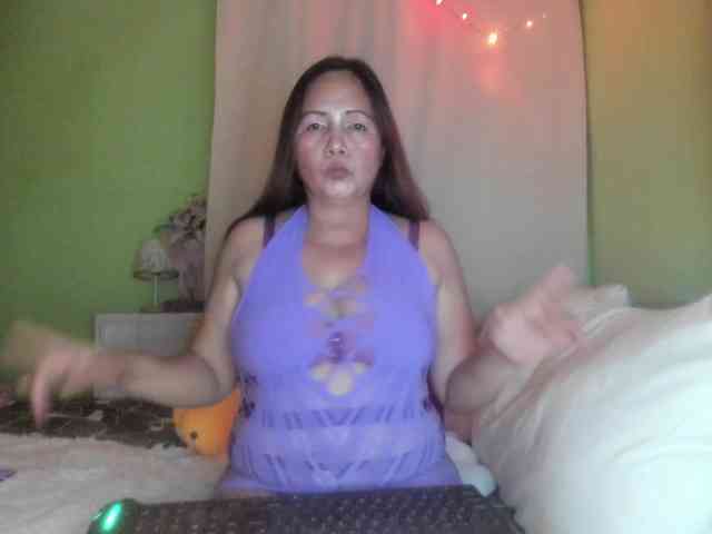 RoseTinz45 webcam
