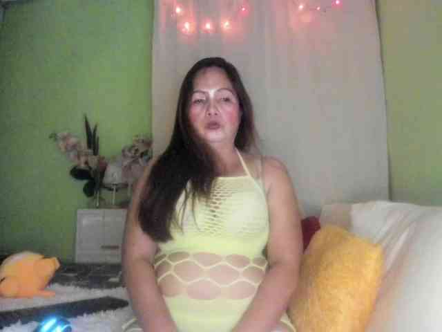 RoseTinz45 webcam