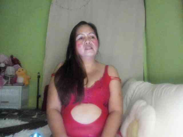 RoseTinz45 webcam
