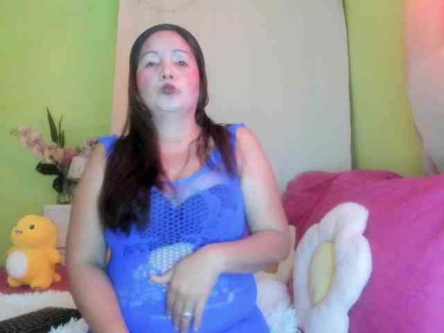 RoseTinz45 webcam