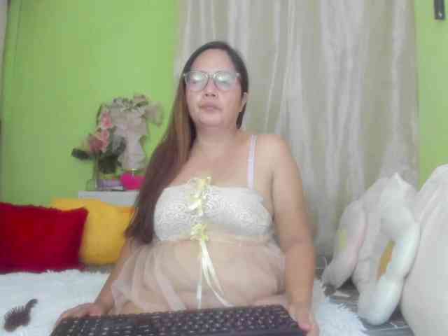 RoseTinz45 webcam